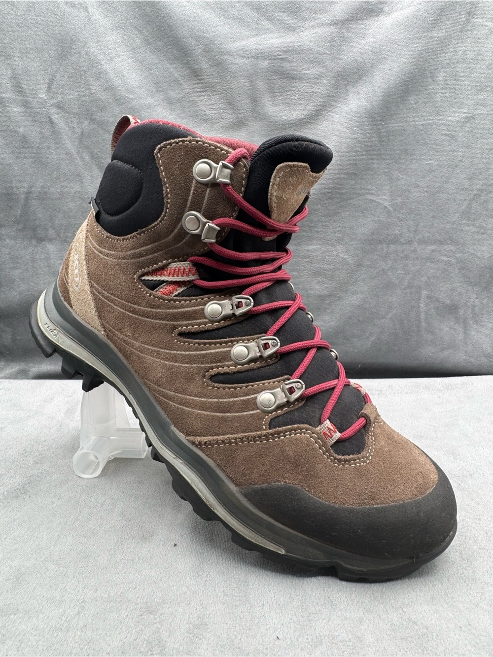AKU Alterra GTX Hiking Boots Women’s Size 8 Beige Bordeaux Waterproof